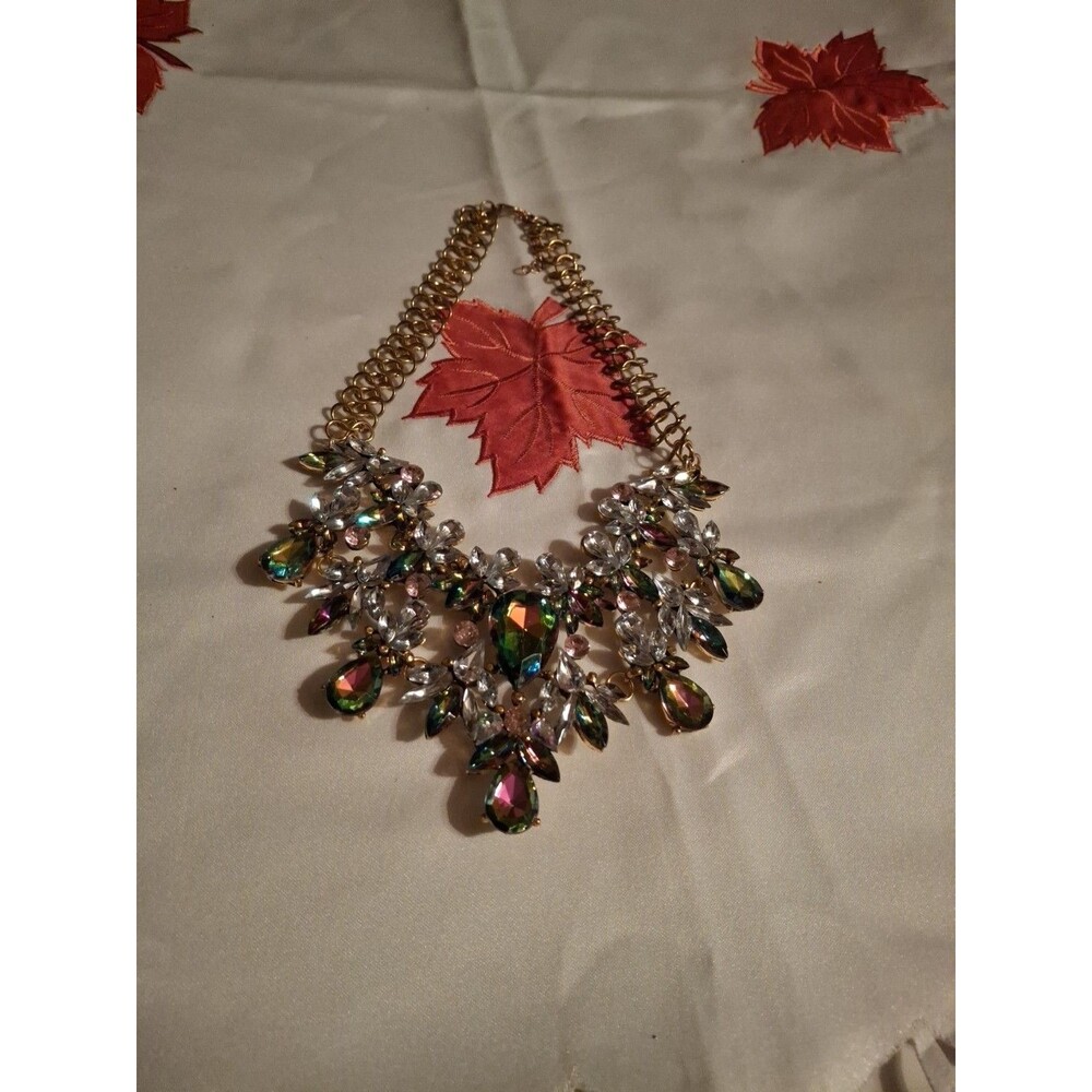 Gorgeous Multi-Colr Rhinestone Necklace - Picture 2 of 4